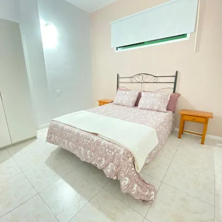Mar Y Montana Appartement Buzanada